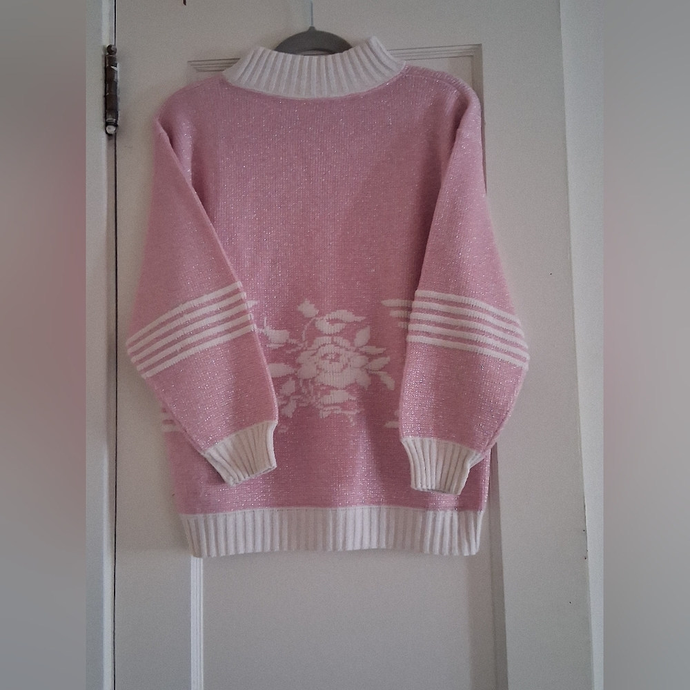 Pink & white floral Sweater - Picture 2 of 10